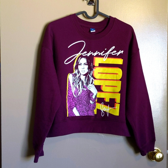 J-Lo ( Jennifer Lopez ) Lot Bundle - Jeans & Sweatshirt for $25 - Picture 4 of 4
